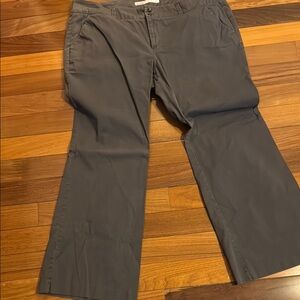 Gray Old Navy Casual Mid Rise Pants size 20